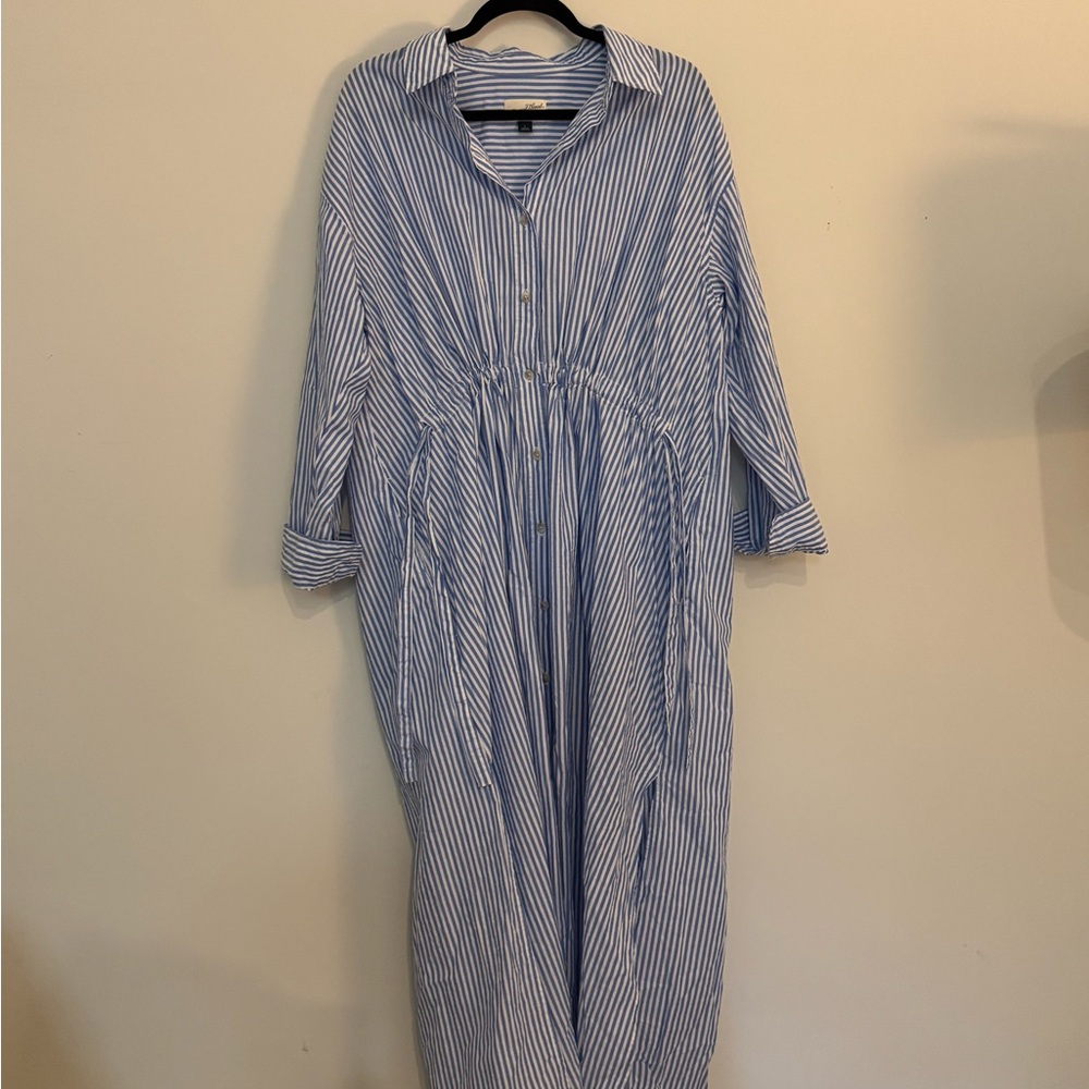 Universal Thread Blue and White Long Sleeve Dress